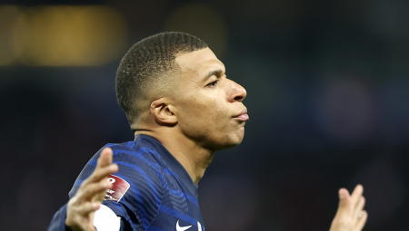 ZAŠTO SMO IM DALI OSAM GOLOVA? Odgovor Kilijana Mbapea šokirao celu planetu