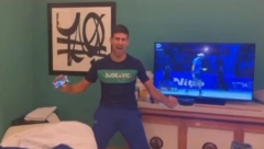 VUK SA EMOTIVNIM SRCEM! Pet momenata kada smo se radovali i plakali sa Novakom!