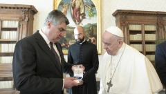 REGION NA NOGAMA Podneta krivična prijava protiv predsednika Hrvatske!