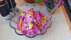 FENOMENALNA MEŠANA SALATA Vitaminski dodatak, odlično ide uz pečenje (VIDEO)