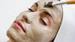 MASKA ZA LICE OD OVE PREHRAMBENE NAMIRNICE PODMLAĐUJE KOŽU: Uklanja bore, akne i tamne mrlje, a idealna je i za suvu i za masnu kožu