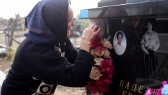 OVDE POČIVAJU ŽRTVE MASAKRA U JABUKOVCU Grob vlaške lepotice (FOTO)