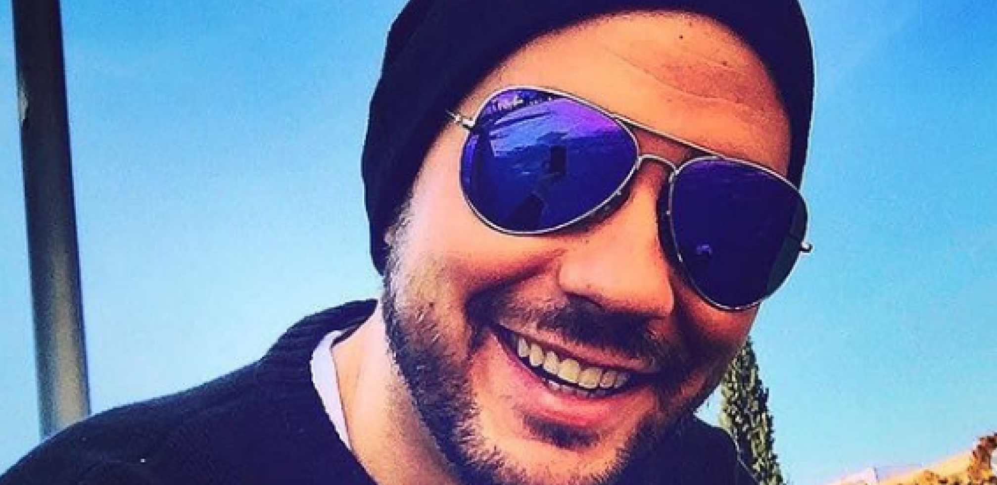 BACIO SE NA TRENING Nakon što je presadio kosu, pevač odlučio da dovede liniju do savršenstva (FOTO)