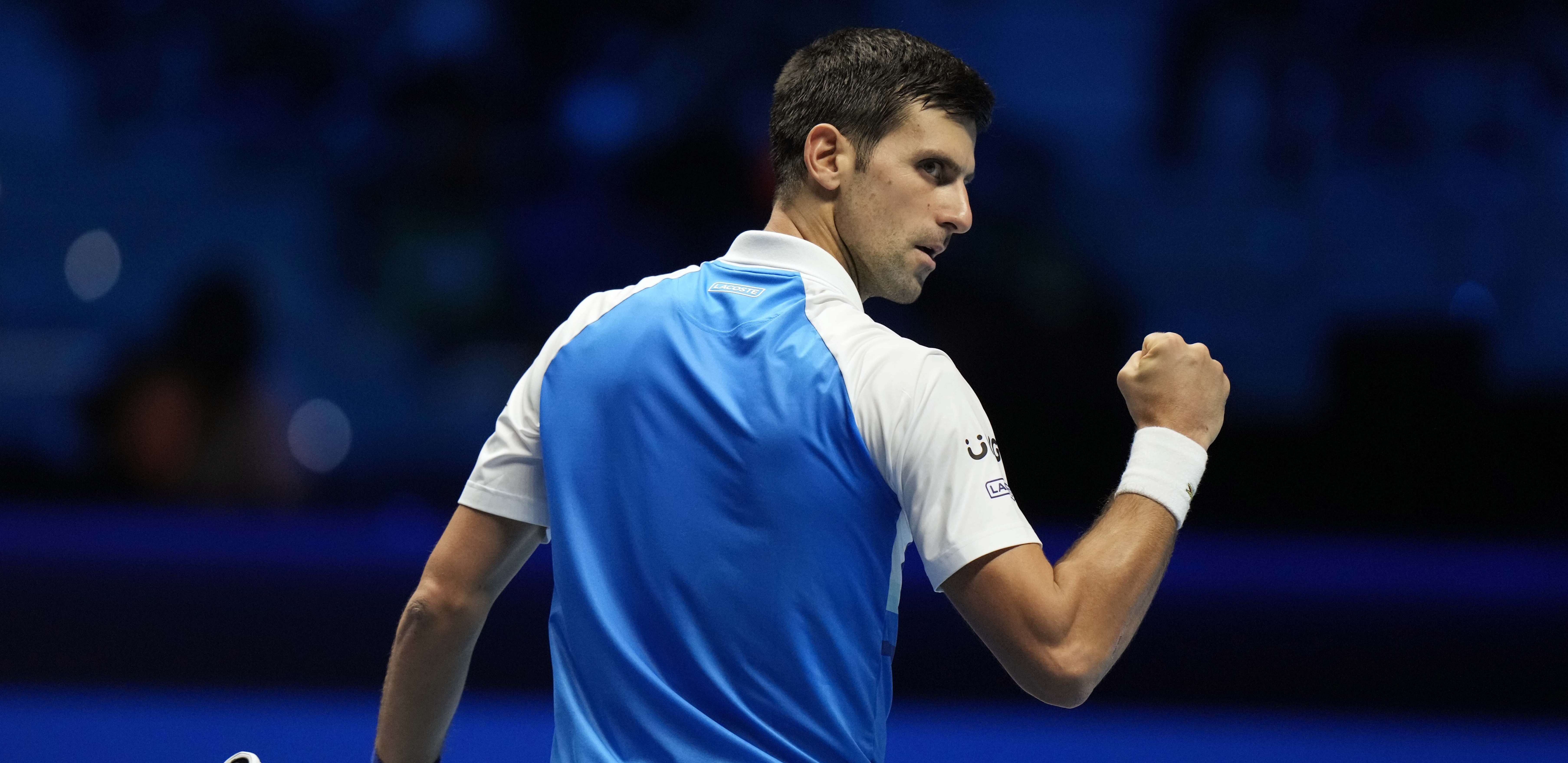 NOLE EKSPRES SAOBRAĆA PO REDU VOŽNJE! Đoković rutinski savladao Rubljova i plasirao se u polufinale Završnog mastersa! (VIDEO)