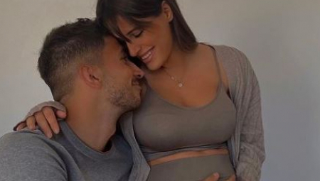 PRELEPE VESTI! Naš  fudbalski reprezentativac uskoro postaje otac! (FOTO)