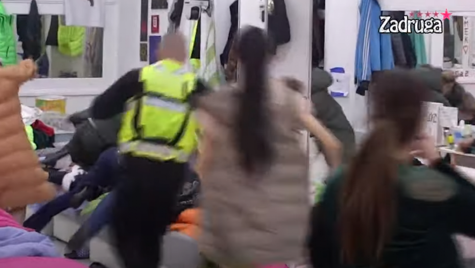 ŽESTOK UDARAC PRAVO U LICE! Tara Simov brutalno nasrnula na Ša zbog Dalile Dragojević, čeka se reakcija produkcije! (VIDEO)