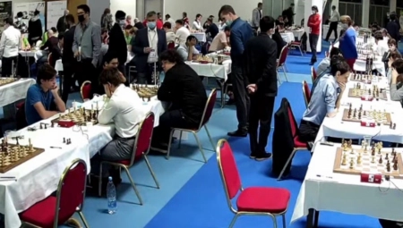 MALO NEDOSTAJALO ZA DVOSTRUKO SLAVLJE NAŠIH Muškarci lako pobedili Finsku, dame nesrećno ispustile Francusku, slede borbe za medalju