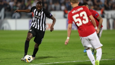 BOMBA U BARSELONI! Ćavi hoće bivšeg napadača Partizana!