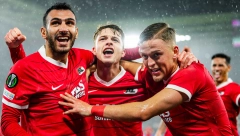 ANTIVAKSERI UPALI NA STADION Prekinuli utakmicu, napravili bakljadu... (VIDEO)