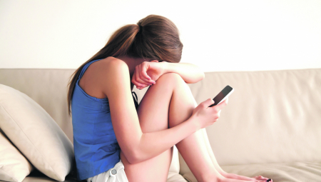 PODVODILA ROĐENU ĆERKU PO ALEKSINCU Majka iz pakla osuđena na pet godina robije!