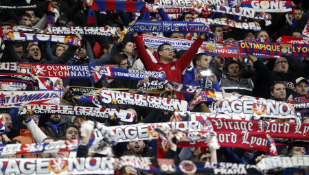 NESTVARNA SCENA U FRANCUSKOJ Izgubili 3:0, krenuli kući i zaboravili fudbalera na parkingu (FOTO)