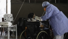 KOJA JE NJIHOVA TAJNA Naučnici zbunjeni: Afrika odoleva koroni, a manje od 6% ljudi je vakcinisano