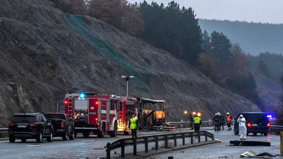 NAJCRNJI DETALJI IZ AUTOBUSA SMRTI Za šverc kerozina, cigareta i 30.000 petardi postojali tajni bunkeri u vozilu?!