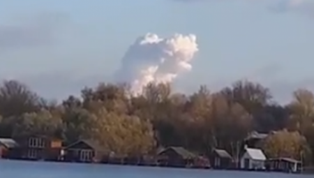 OGLASILI SE IZ FABRIKE RAKETA Pomažemo u evakuaciji, spašavamo zaposlene