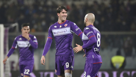 FENOMENALNI VLAHOVIĆ NASTAVIO DA REŠETA! Srpski golgeter izjednačio Ronaldov rekord i ispisao istoriju! (VIDEO)