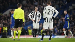 IGRAČI JUVENTUSA BESNI NA SRBINA! Naš arbitar priznao sporan gol! (VIDEO)