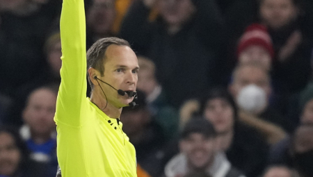 VELIKA ČAST Srđan Jovanović sudi meč Benfike i Juventusa