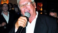 ŽIVOG GA SAHRANILI, PRIČALO SE DA GA JE UDARIO GROM! Pevač otkrio pravu istinu, a ovu strahotu nikada neće moći da zaboravi!