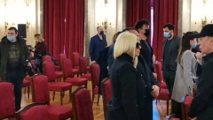 PREDOSETILA JE SVOJU SMRT Dara Bubamara potpuno slomljena na komemoraciji Marine Tucaković otvorila dušu o najtežoj godini za nju!