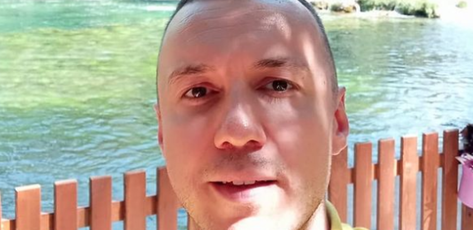 DOBIJAM EKSPLICITNE PORUKE Bane Mojićević otkrio u kakvim je odnosima sa bivšom ženom, pa progovorio i o novoj devojci!
