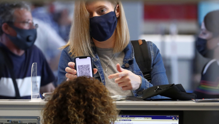 SAZVALA GA BRITANIJA Hitan sastanak G7 zbog omikrona, širi se svetom i primorava zemlje na zatvaranje granica!