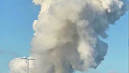 EKSPLOZIJA U NIKŠIĆU Oštećeno 20 automobila, sumnja se da je bačena bomba