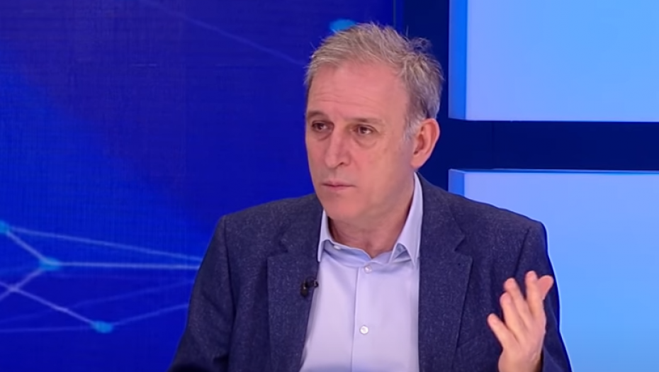 PONOŠ IZABRAO SKANDAL-MAJSTORE ZA SAVETNIKE Oni su "Drim-tim" pljuvača