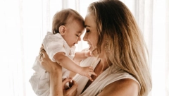 "LJUDI MISLE DA JE DETE NAŠE" Ovo su najmlađi baka i deka na svetu