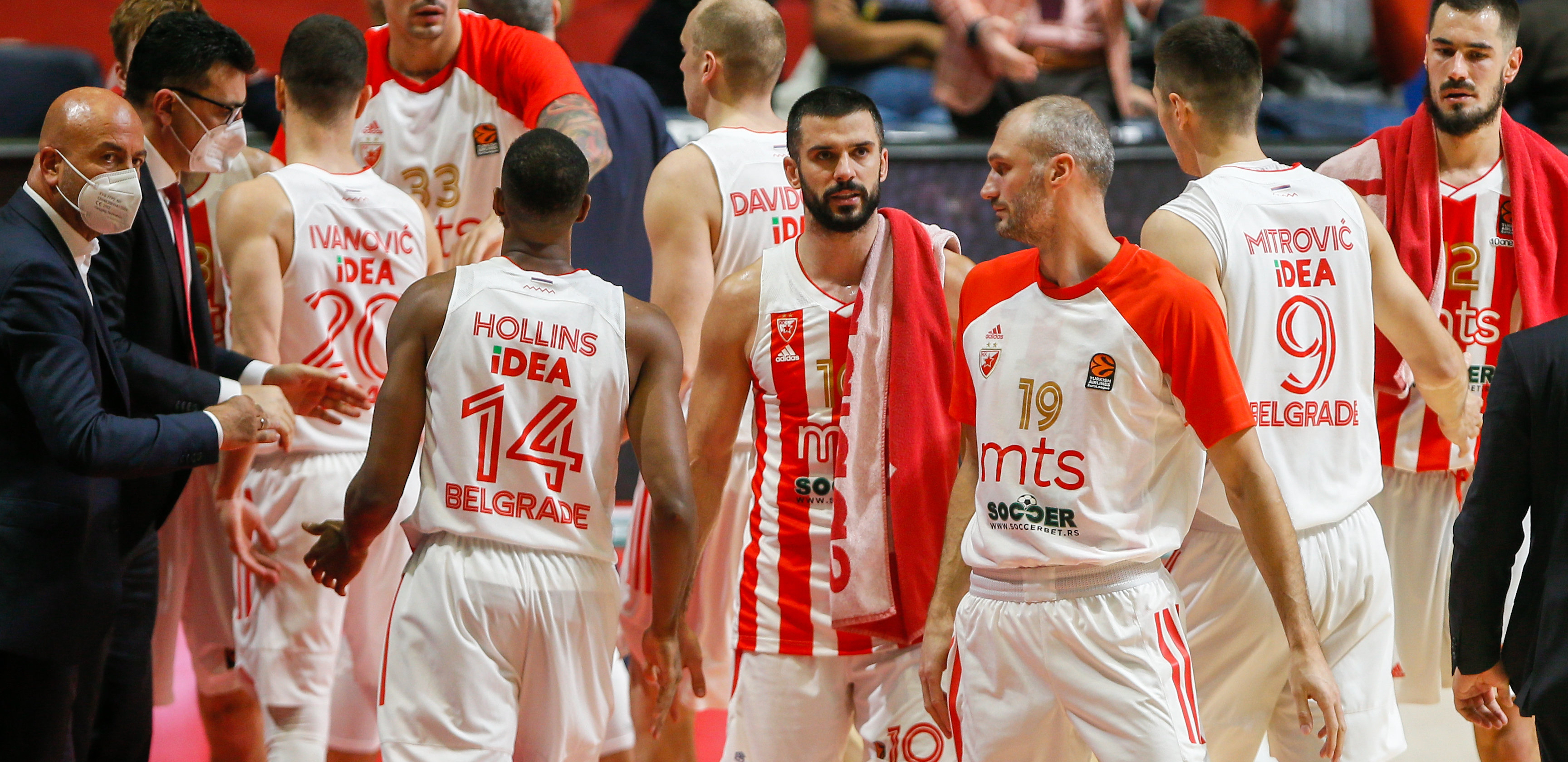 RUSI OPČINJENI ZVEZDINOM LEPOTICOM! Rival crveno-belih poslao poruku srpskom klubu, a za sve je kriva ONA! (FOTO)