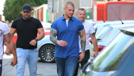 KAKAV SAM JA KRALJ, UBIO SAM DVA KUMA Otkrivena nova prepiska preko "Skaja", Miljković otrovao, pa samleo Koju