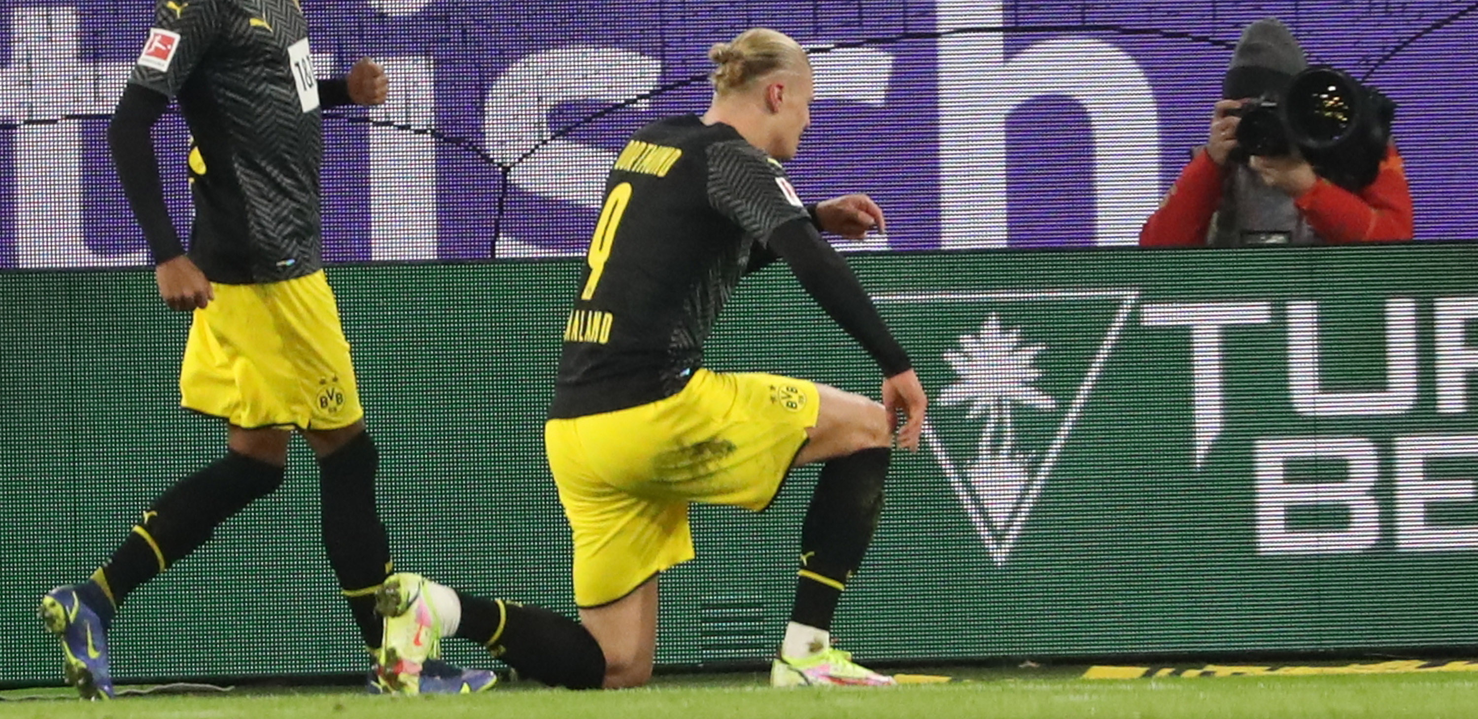 NIJE MU OSTALA DUŽNA Haland gospođi pokazao prst, a onda je stigla povratna reakcija koju niko nije očekivao (VIDEO)