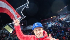 ZA DLAKU Majer do pobede ispred sunarodnika