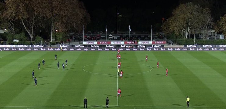 PREKINUT NAJLUĐI MEČ GODINE Predsednik ronio suze na poluvremenu, a onda su smislili kako da okončaju agoniju (FOTO, VIDEO)