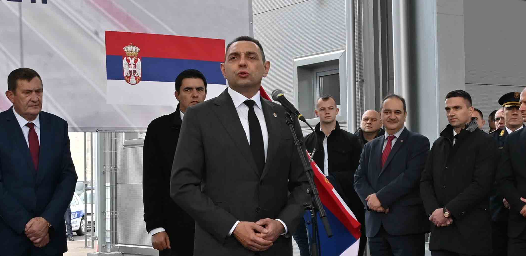 Vulin o jučerašnjoj blokadi mostova i puteva: Kvariti svakodnevni život svojim sugrađanima je iživljavanje!