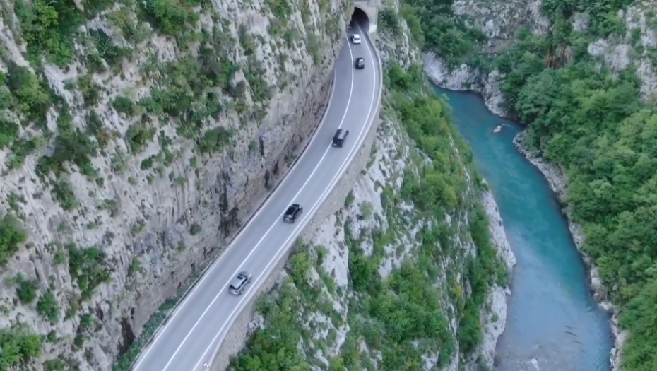 SKOČILA U MORAČU SA UNUKOM Pre toga poslala uznemirujuću poruku: Roditelji bebe panično tražili dete!