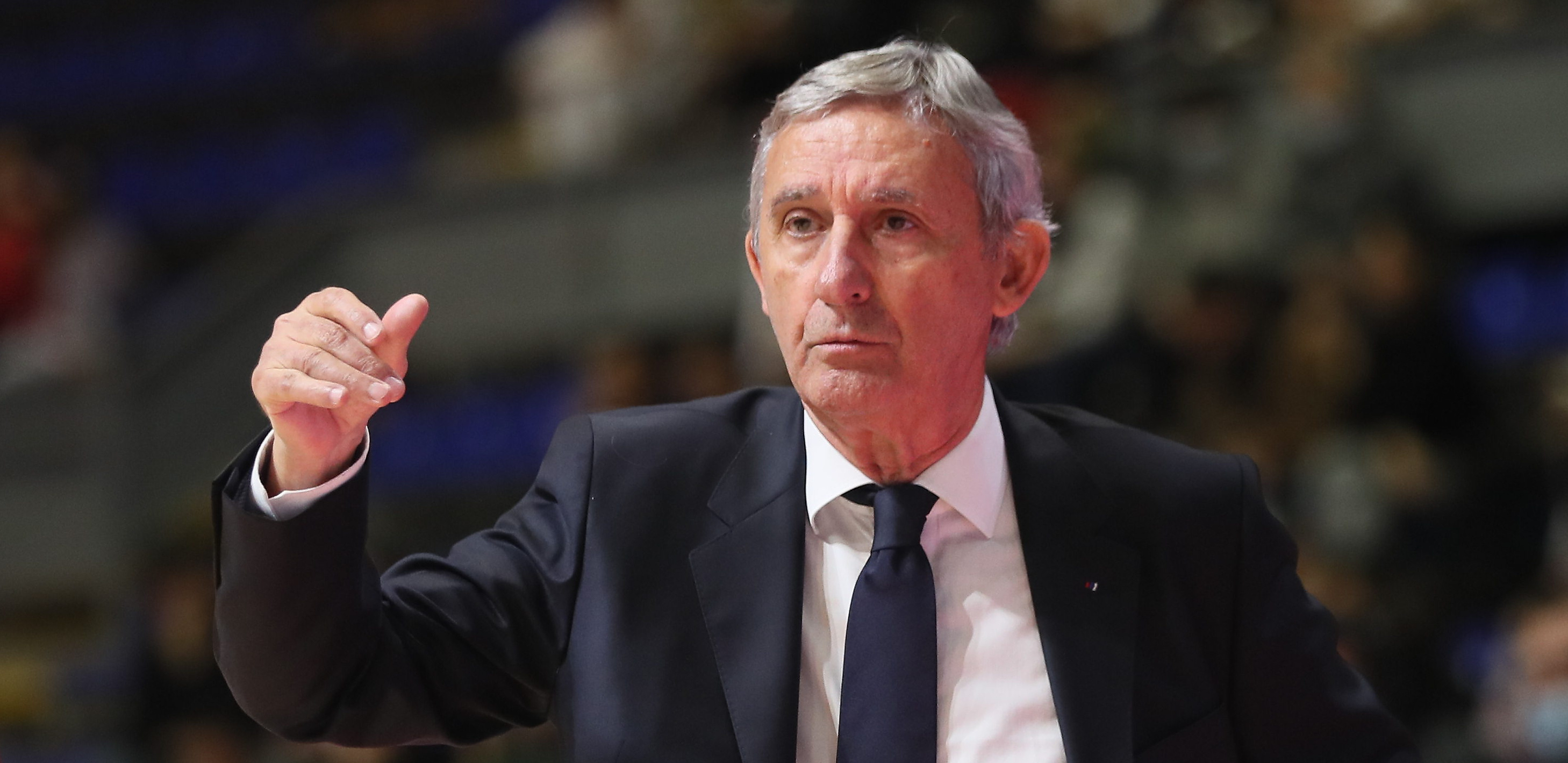 MALER ZA MALEROM Pešić saopštio loše vesti: Avramović možda slomio ruku, Bjelica obnovio povredu