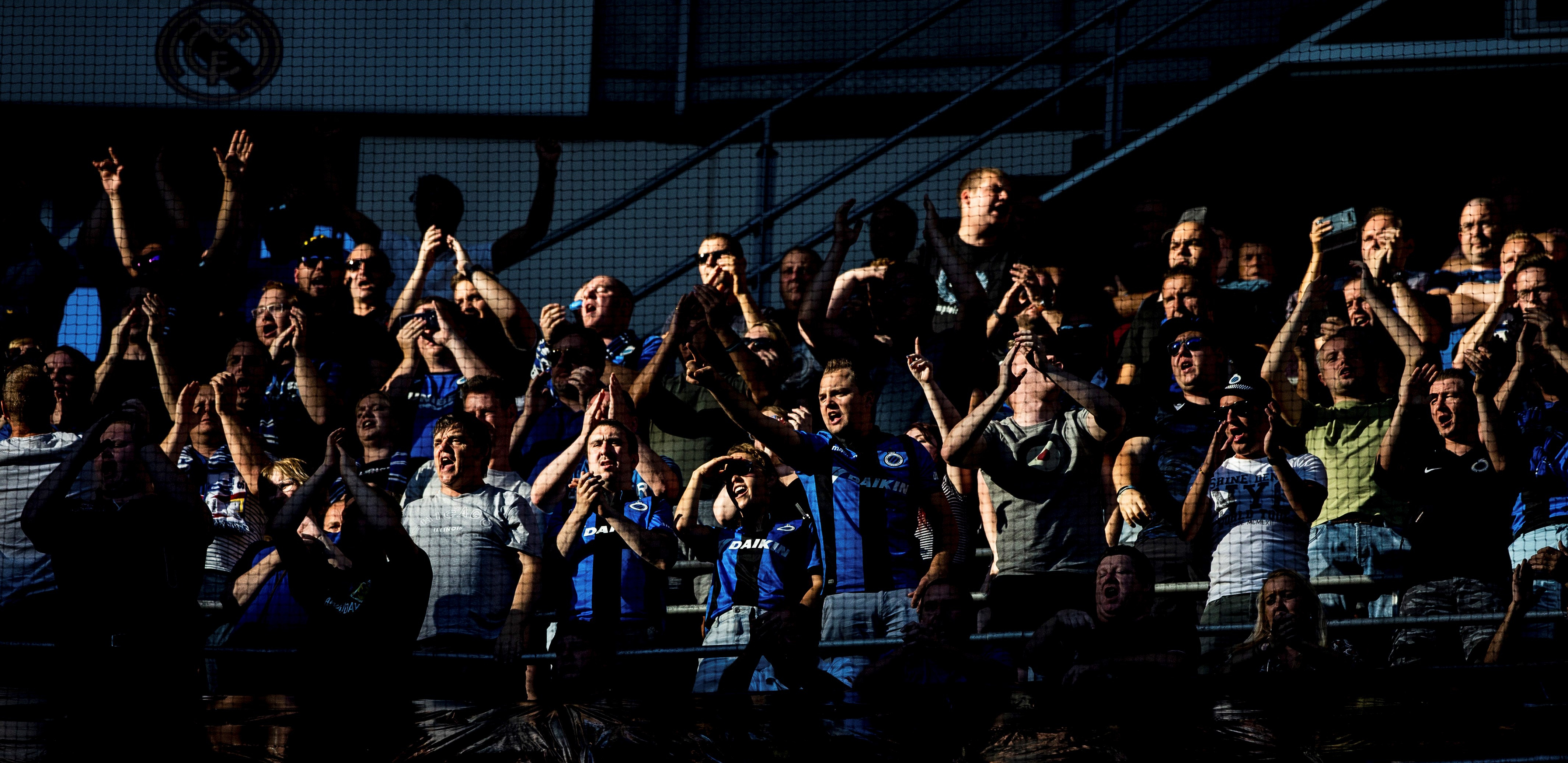 "RAT" I PRE MEČA Vikali su i pokazivali svašta, a onda je puklo! (VIDEO)