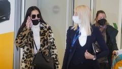 CECA STIGLA IZ ŠVEDSKE S POKLONIMA A onda imala problem s minđušom!