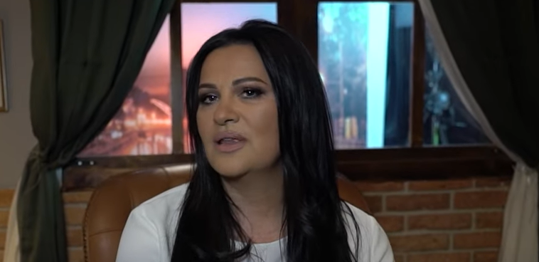 JANA SKRHANA BOLOM Pevačica nema od tuge, uspela da izusti samo jedno