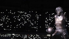 MARADONINA ĆERKA BESNA NA NAPOLI!  Dalma optužila italijanski klub da želi da profitira na imdiždu legendarnog Argentinca!