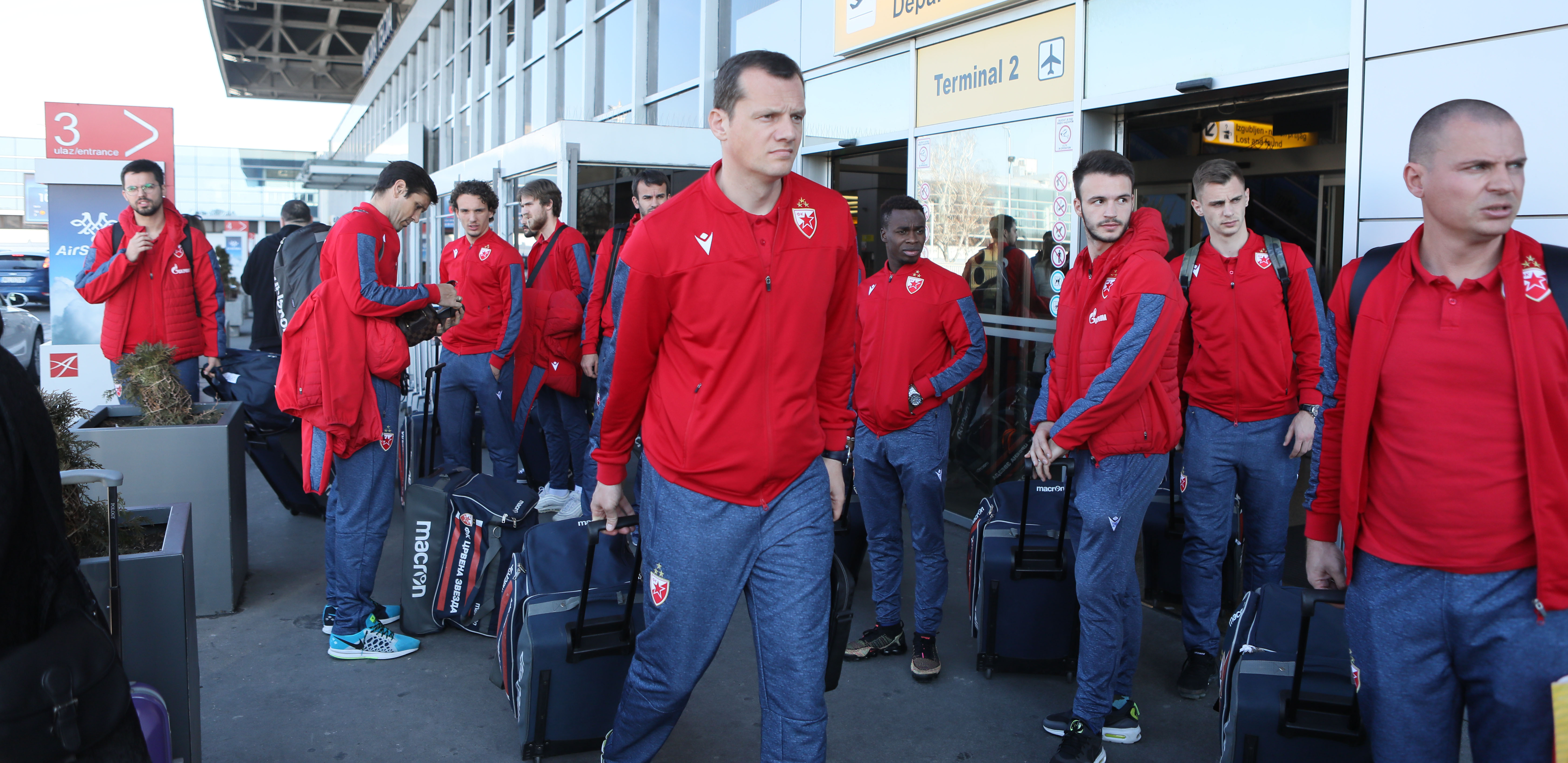 NOVA PROMENA TRENERA U SUPERLIGI! Radio je u Zvezdi, a sada je preuzeo Metelac!