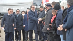 SLUČAJNOST U PROGRAMU UŽIVO Dok se Vučić pripremao da odgovori na pitanje novinara, pokazala se pogubnost blokade saobraćaja