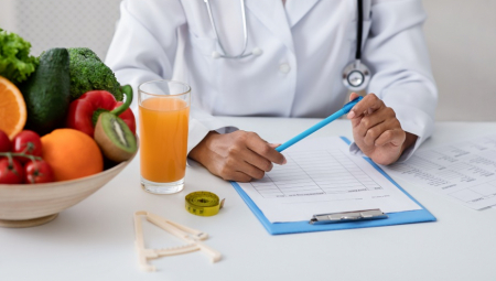 RUSKI GASTROENTEROLOG UPOZORAVA Ako želite da vam jetra bude zdrava, poslušajte ga i zaobiđite ove namirnice