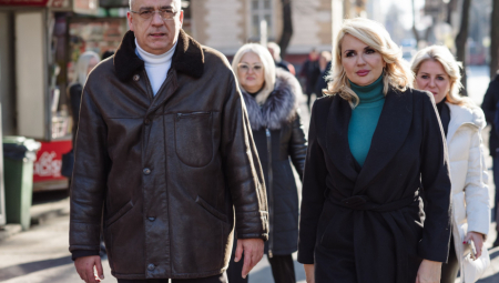 Ministarka Kisić Tepavčević i gradonačelnik Bakić svečano otkrili spomenik kralju Petru I Karađorđeviću u Subotici