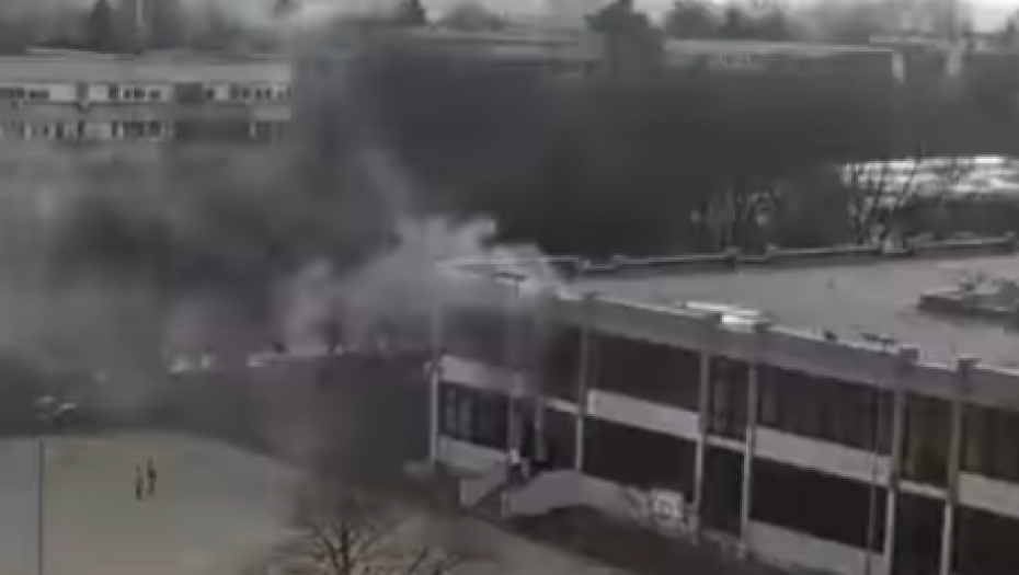 DETALJI POŽARA U ŠKOLI NA NOVOM BEOGRADU Deca evakuisana, oglasili su se i nadležni (VIDEO)