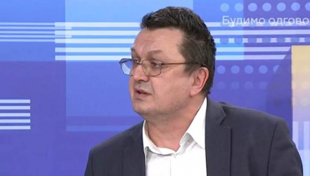 PANDEMIJA ĆE SE ZAVRŠITI NEKOM VRSTOM SPORAZUMA Dr Šekler otkriva koji su glavni simptomi omikron soja