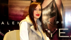 OTVORILA DUŠU! Aleksandra Prijović ekskluzivno za Alo! prvi put o svojim roditeljima: Porodicu sam obezbedila za ceo život!