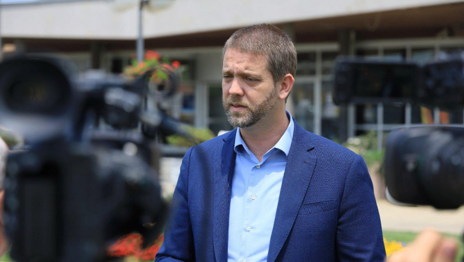 Dašić: Da biste bili opozicija morate da se bavite politikom na ozbiljan način