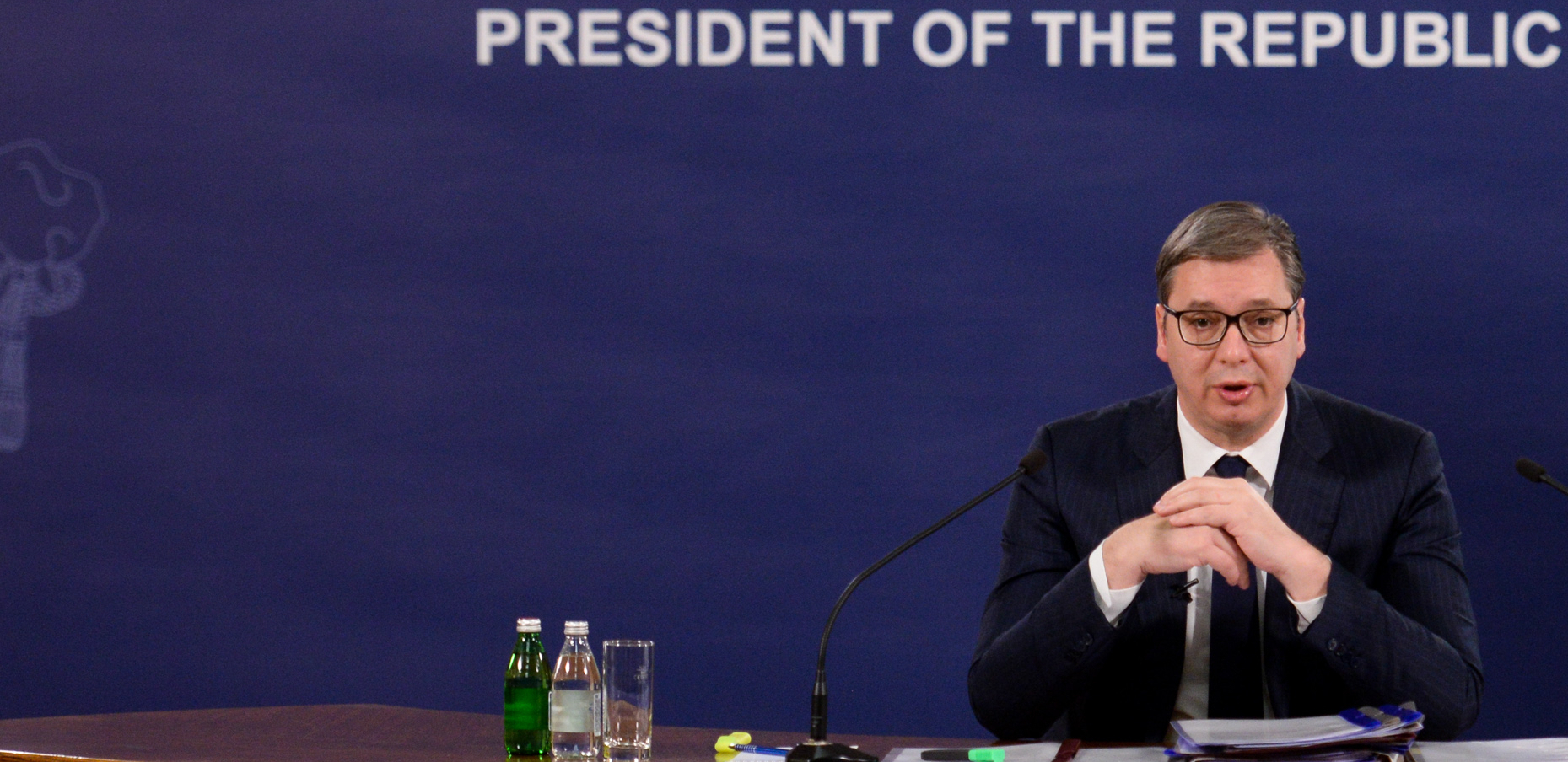 NE SME POLICIJA DA OBEZBEĐUJE RAZBOJNIKA Vučić: Odgovornost snose svi oni koji prekrše Ustav i zakon!