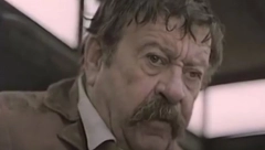NI SVEŠTENIK NIJE ZNAO KO JE U PITANJU Na sahrani Pavla Vuisića niko nije bio osim popa i njegove supruge, a tajna se krije u testamentu